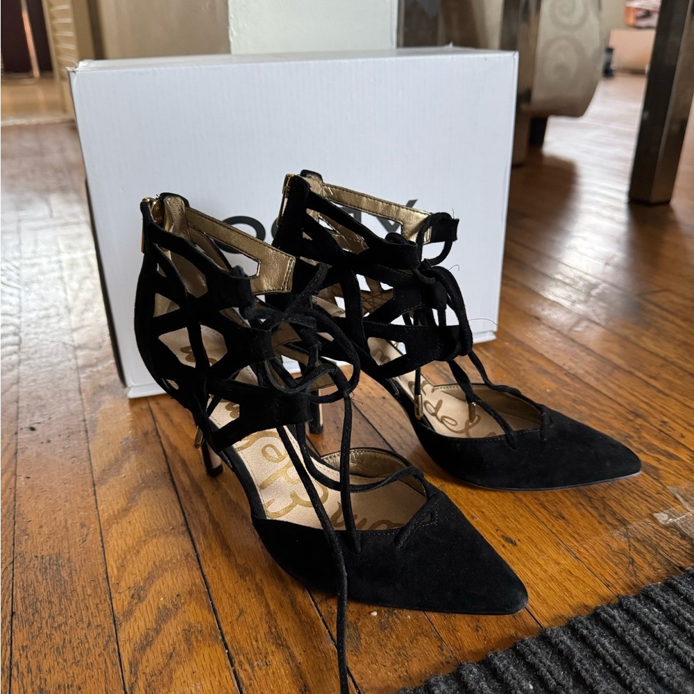 Black Lace-Up Women's Shoes